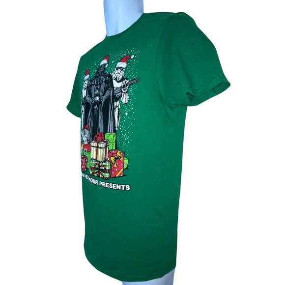 NWT Fifth Sun Star Wars Santa Darth Vader I Can Feel Your Presents Holiday Tee S - Picture 4 of 7